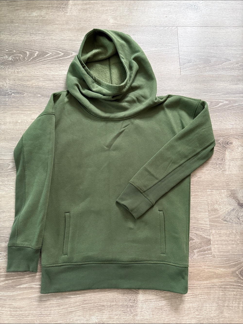 Zyia Pullover Hoodie